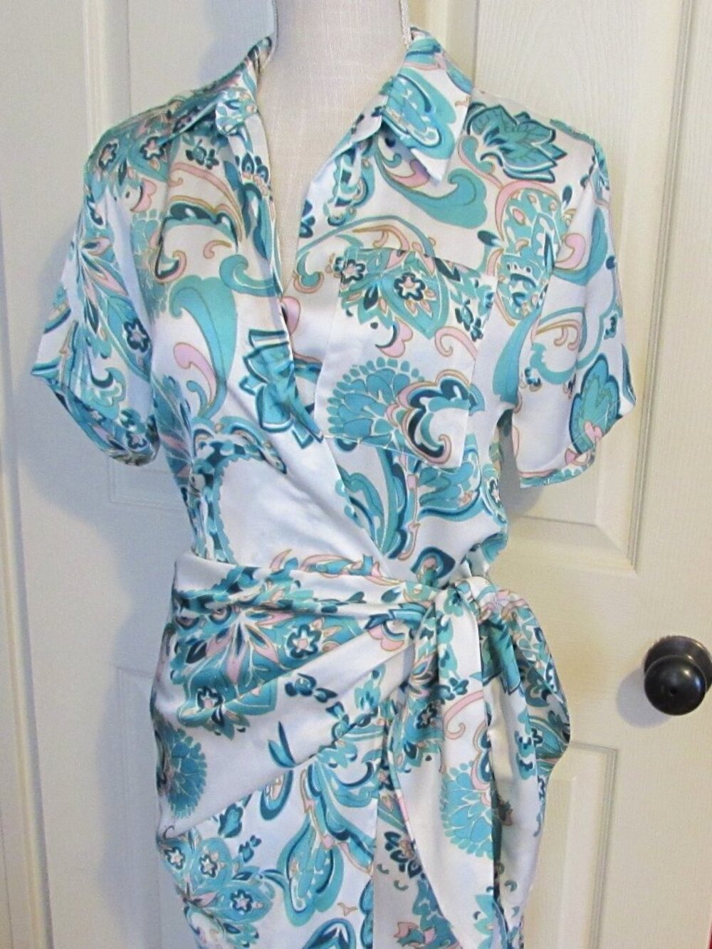 ENTRO paisley satin wrap dress in jade  Size S